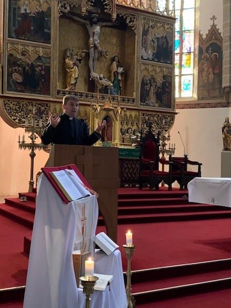 ThDr. Štefan Novotný hovoril na tému Liturgia ako dialóg
