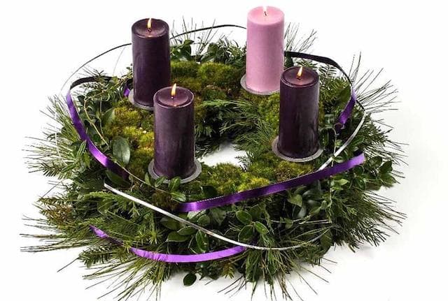description_image_Advent_0008_Purple_Advent_Wreath (1).jpg